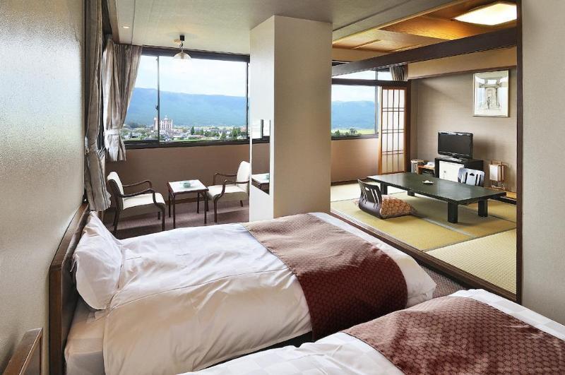 Aso Plaza Hotel Kumamoto Exterior foto
